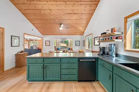 Kitchen - 1859 Michele Way, Arnold, CA 95223 photo 5 of 5