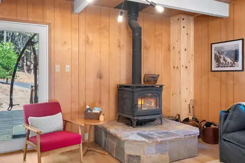 Living - 1859 Michele Way, Arnold, CA 95223 photo 6 of 7