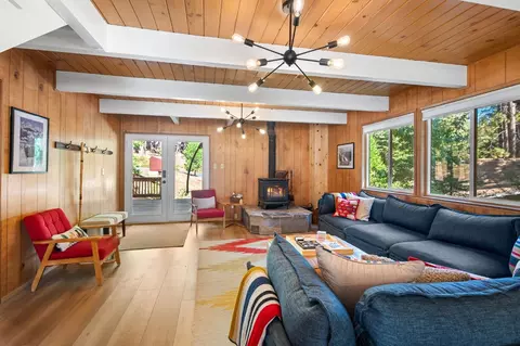 Living - 1859 Michele Way, Arnold, CA 95223 photo 3 of 7