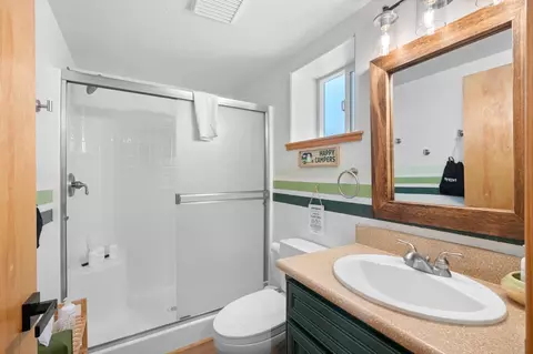 Bath - 1859 Michele Way, Arnold, CA 95223 photo 3 of 3