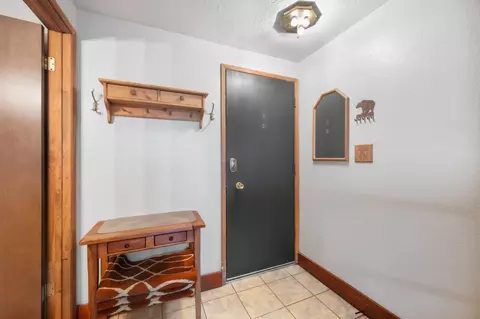 Entry Way - 251 Bear Valley Rd #5, Bear Valley, CA 95223 photo 2 of 5