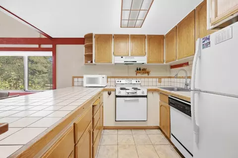 Kitchen - 251 Bear Valley Rd #5, Bear Valley, CA 95223 photo 1 of 1