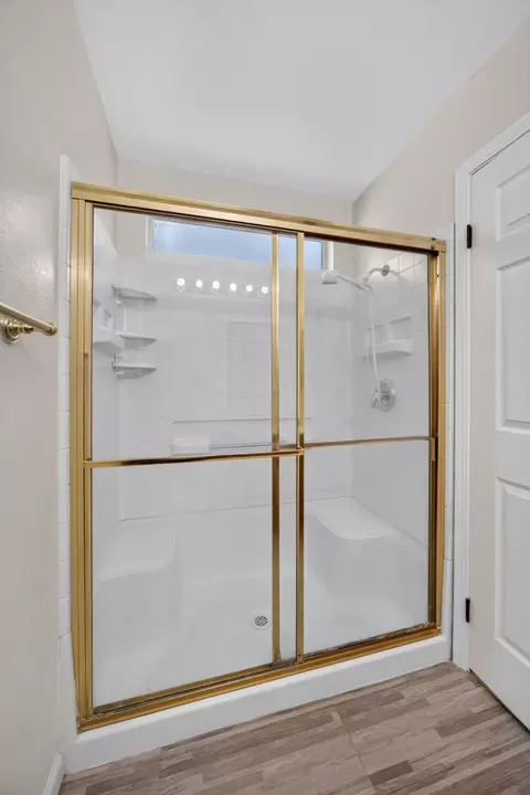 Bath - 7321 Cronin Cir, Dublin, CA 94568 photo 6 of 7