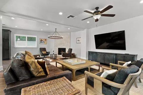 1711 Maple Glen Rd, Sacramento, CA 95864