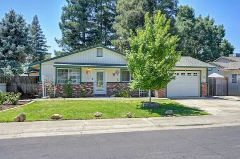 9112 Grove St, Elk Grove, CA 95624