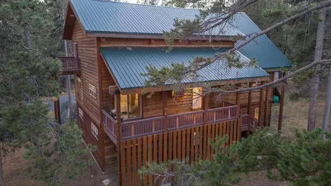Exterior - 20 Cub Ln, Bear Valley, CA 95223 photo 5 of 10