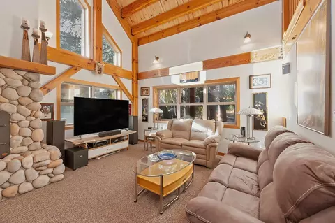 Living - 20 Cub Ln, Bear Valley, CA 95223 photo 2 of 4