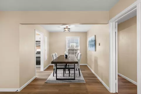 Dining - 405 W 22nd St, Tracy, CA 95376 photo 1 of 3