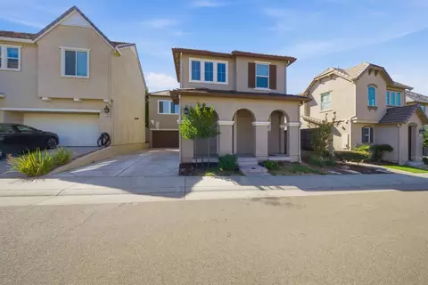 1376 Larkspur Dr, Rocklin, CA 95765