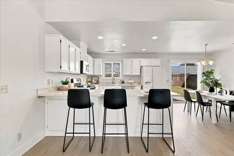 Kitchen - 2253 Concord Dr, Merced, CA 95341 photo 2 of 8