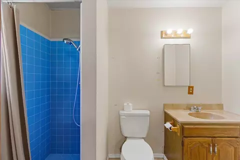Bath - 4830 Somerset Loop, Placerville, CA 95667 photo 1 of 3