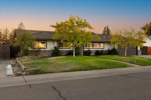 8727 Santa Ridge Cir, Elk Grove, CA 95624