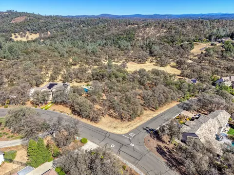 9916 Spyglass Cir, Auburn, CA 95602