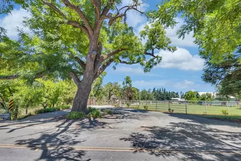 Exterior - 23303 E Buena Vista Rd, Clements, CA 95227 photo 28 of 31