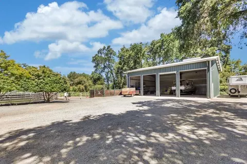 Exterior - 23303 E Buena Vista Rd, Clements, CA 95227 photo 8 of 31