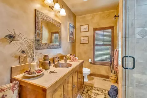 Bath - 23303 E Buena Vista Rd, Clements, CA 95227 photo 1 of 7