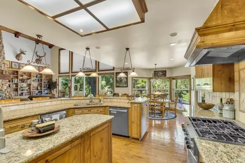 Kitchen - 23303 E Buena Vista Rd, Clements, CA 95227 photo 3 of 6