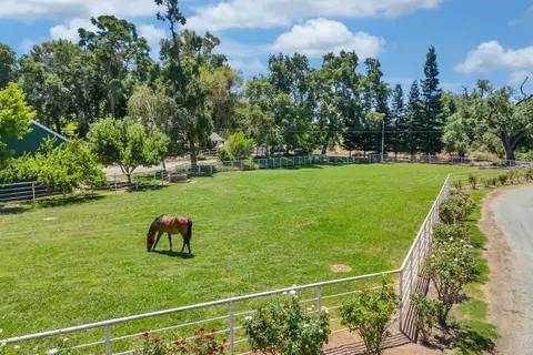 Exterior - 23303 E Buena Vista Rd, Clements, CA 95227 photo 3 of 31