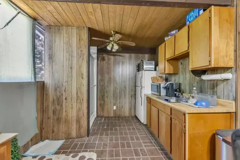 Kitchen - 23303 E Buena Vista Rd, Clements, CA 95227 photo 1 of 6