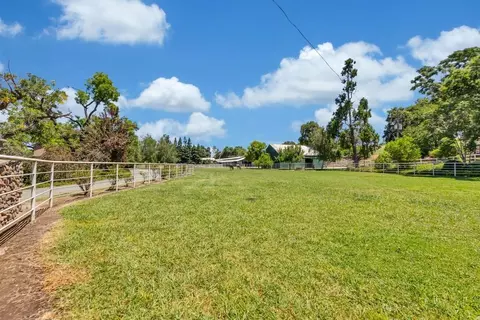 Exterior - 23303 E Buena Vista Rd, Clements, CA 95227 photo 29 of 31