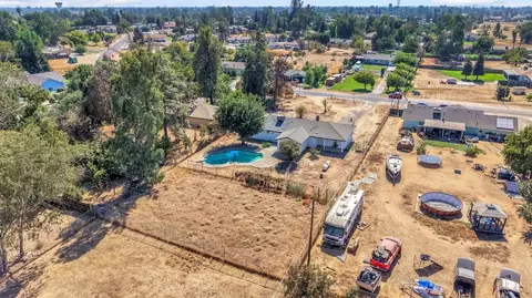 View/Area - 18807 Smithwood Dr, Madera, CA 93638 photo 10 of 11