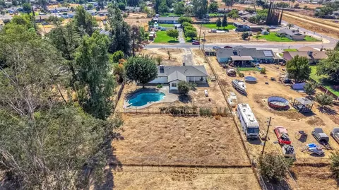 View/Area - 18807 Smithwood Dr, Madera, CA 93638 photo 7 of 11