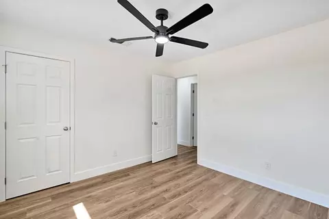 Bedroom - 18807 Smithwood Dr, Madera, CA 93638 photo 4 of 6
