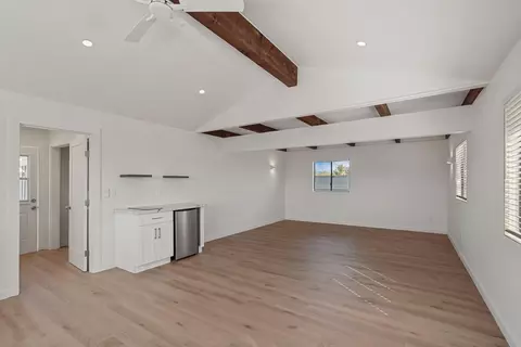 Living - 4692 E Hogan Ln, Lodi, CA 95240 photo 4 of 7