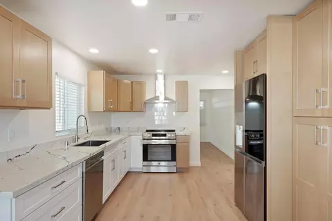 Kitchen - 4692 E Hogan Ln, Lodi, CA 95240 photo 2 of 7