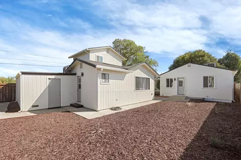 Exterior - 4692 E Hogan Ln, Lodi, CA 95240 photo 18 of 22