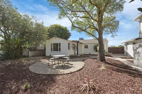 Exterior - 4692 E Hogan Ln, Lodi, CA 95240 photo 20 of 22
