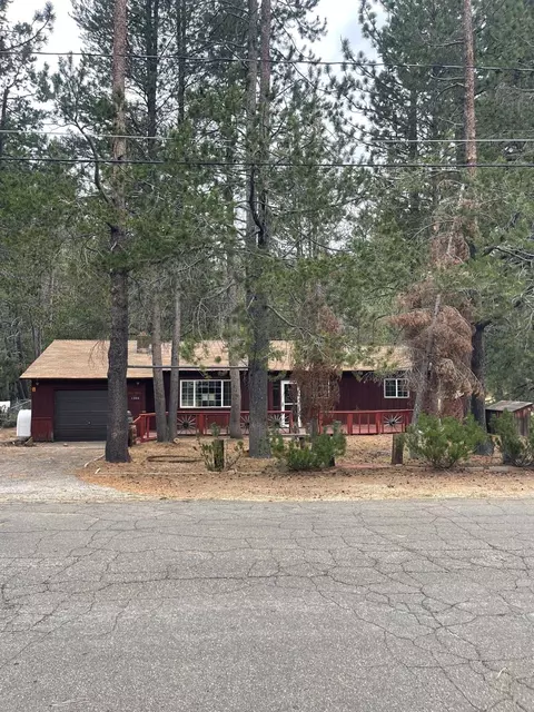1908 Susquehana Dr, South Lake Tahoe, CA 96150