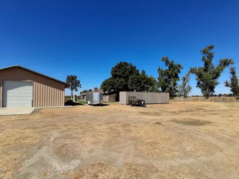 Exterior - 1500 E Forest Lake Rd, Acampo, CA 95220 photo 8 of 11