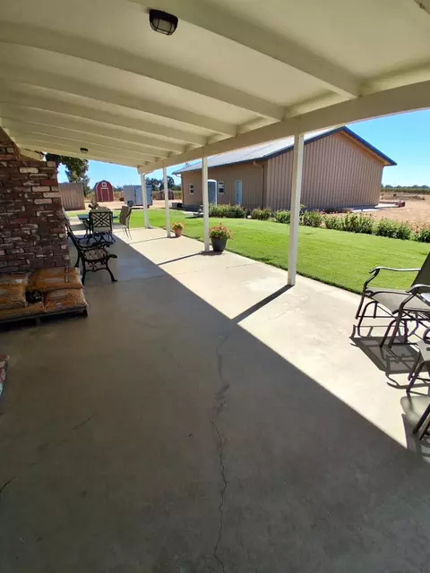 Exterior - 1500 E Forest Lake Rd, Acampo, CA 95220 photo 3 of 11