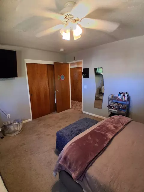 Bedroom - 1500 E Forest Lake Rd, Acampo, CA 95220 photo 2 of 4
