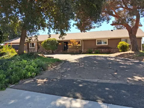 Exterior - 1500 E Forest Lake Rd, Acampo, CA 95220 photo 10 of 11