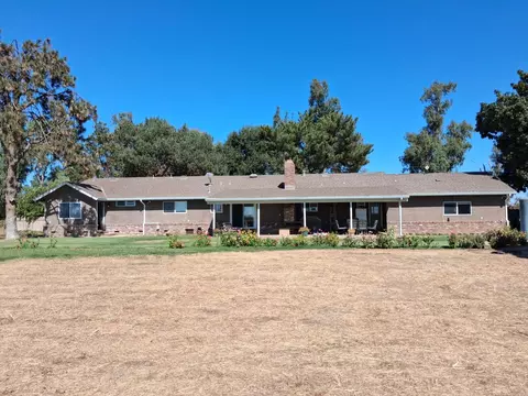 Exterior - 1500 E Forest Lake Rd, Acampo, CA 95220 photo 9 of 11