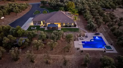 5250 W Lake Rd, Valley Springs, CA 95252