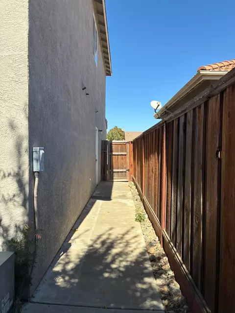 Exterior - 1460 Portsmouth, Gustine, CA 95322 photo 12 of 13