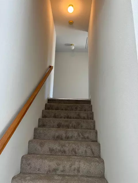 Entry Way - 1460 Portsmouth, Gustine, CA 95322 photo 3 of 5