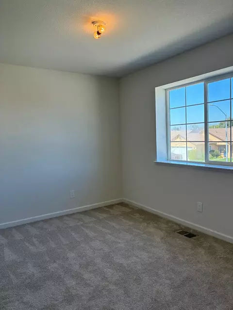 Bedroom - 1460 Portsmouth, Gustine, CA 95322 photo 4 of 6