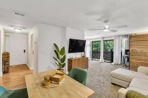 903 Fulton Ave #406, Sacramento, CA 95825