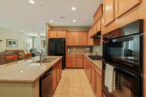 Kitchen - 1391 Mill Run Ct, Manteca, CA 95336 photo 2 of 6