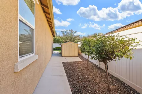 Exterior - 1391 Mill Run Ct, Manteca, CA 95336 photo 12 of 15