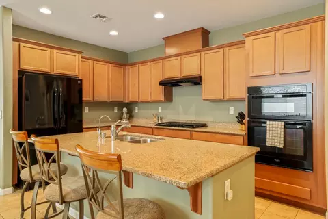 Kitchen - 1391 Mill Run Ct, Manteca, CA 95336 photo 1 of 6