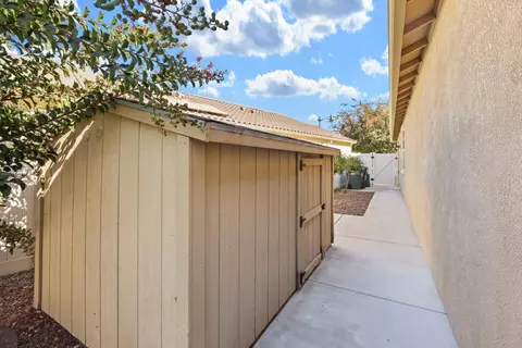 Exterior - 1391 Mill Run Ct, Manteca, CA 95336 photo 9 of 15