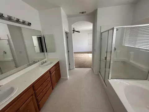 Bath - 2706 Ida St, Live Oak, CA 95953 photo 1 of 5