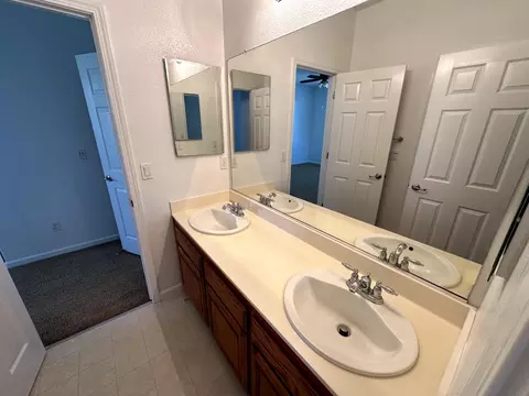 Bath - 2706 Ida St, Live Oak, CA 95953 photo 2 of 5