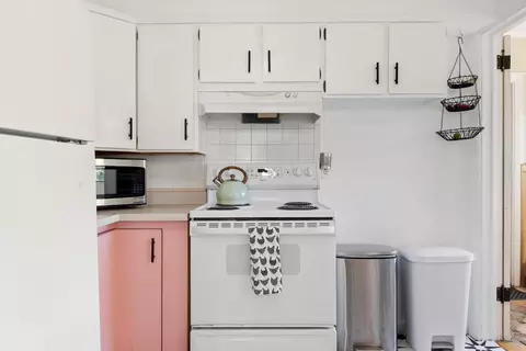 Kitchen - 616 Myrtle Ave, Placerville, CA 95667 photo 6 of 8