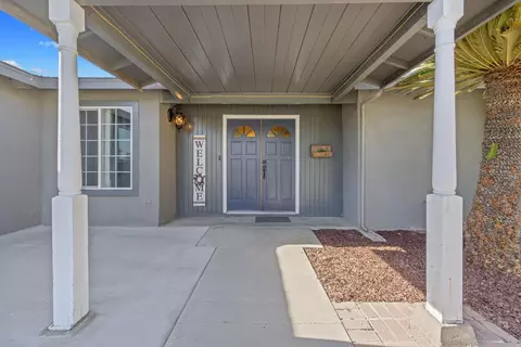 Exterior - 916 Elm St, Hanford, CA 93230 photo 4 of 11